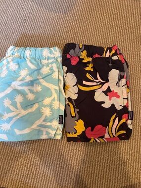 Patagonia baggies mini Shorts bundle Aqua Coral Print & Black Floral size M